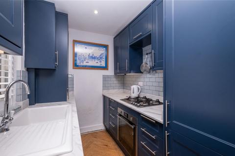 2 bedroom end of terrace house for sale, St. Peters Place, Canterbury, CT1