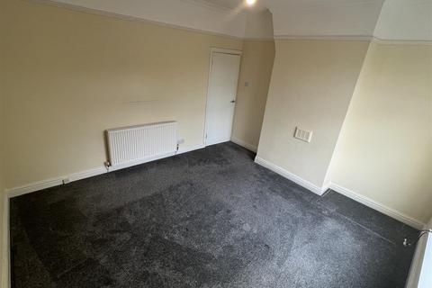 2 bedroom house to rent, Canal Street, Stockport SK6