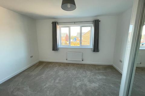 2 bedroom semi-detached house to rent, Drooper Drive, Trinity Field