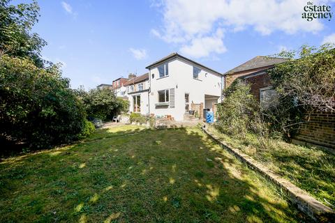 5 bedroom end of terrace house for sale, Connop Road, Enfield, EN3