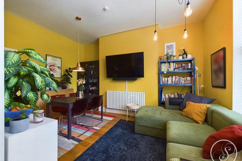 1 bedroom flat for sale, Harrogate Road, Leeds