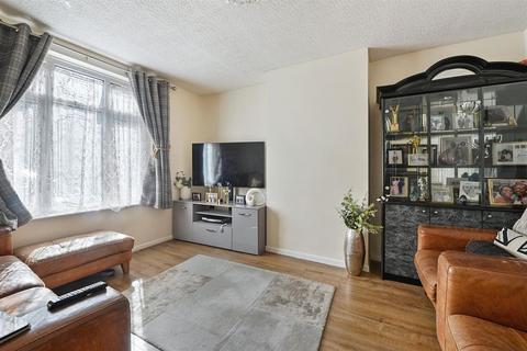 3 bedroom terraced house for sale, Eliot Road, Dagenham, Essex