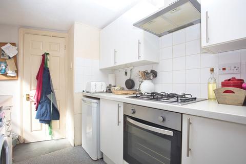 2 bedroom flat for sale, Liverpool Road, Walmer, CT14