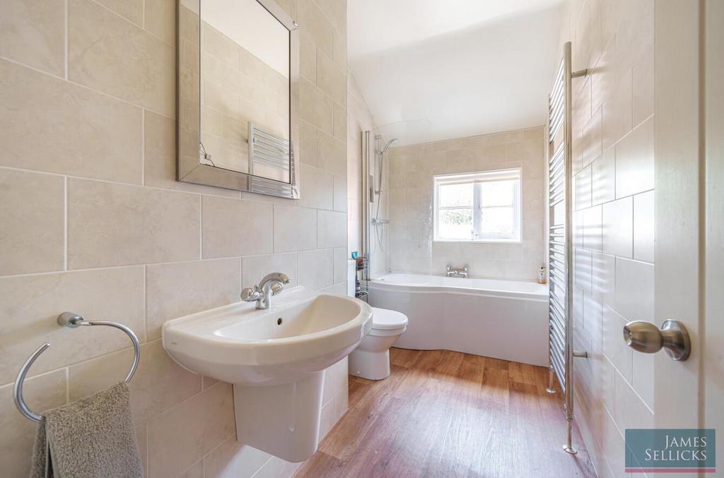 Ensuite shower room