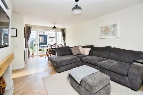 3 bedroom end of terrace house for sale, Sandpiper Road, Southampton, Hampshire