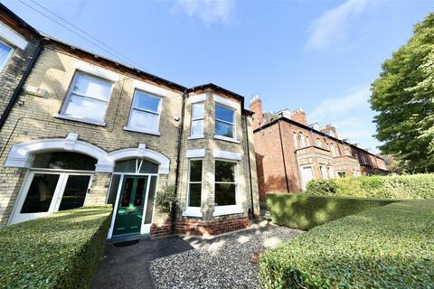 5 bedroom end of terrace house for sale, Park Avenue, Hull