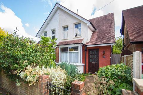 11 Aston Road, Claygate, Esher, KT10 0RR