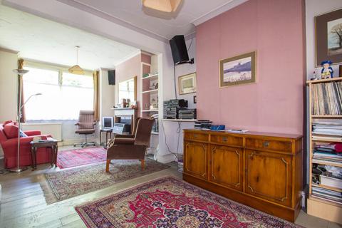 11 Aston Road, Claygate, Esher, KT10 0RR