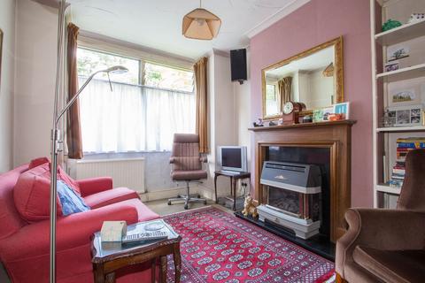 11 Aston Road, Claygate, Esher, KT10 0RR