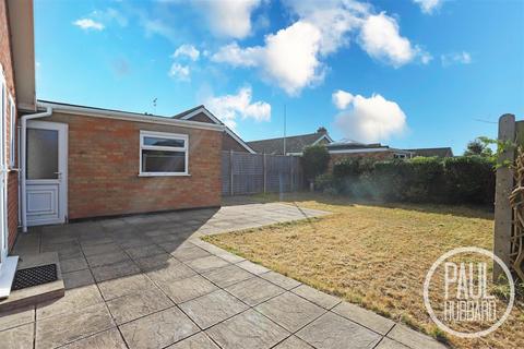 3 bedroom detached bungalow for sale, Clover Way, Gunton, NR32