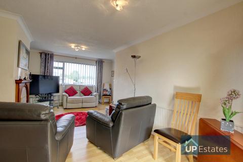 3 bedroom semi-detached house for sale, Dillotford Avenue, Styvechale, Coventry