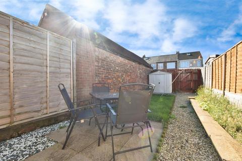 2 bedroom semi-detached house for sale, Belgrave Drive, Hull