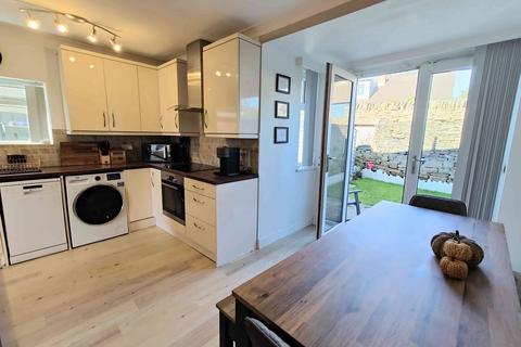 3 bedroom semi-detached house for sale, The Park, Southowram HX3