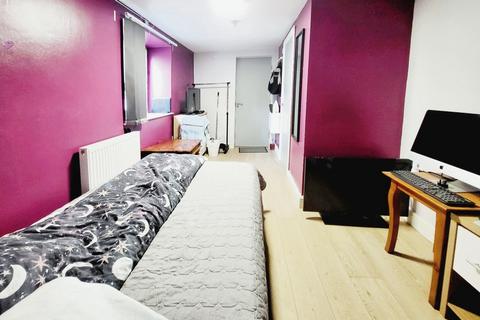 undefined, Wellington Road South, Stockport, Greater Manchester, SK2