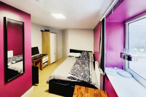undefined, Wellington Road South, Stockport, Greater Manchester, SK2