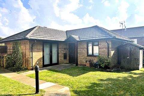 2 bedroom detached bungalow for sale, Bradman Way, Stevenage