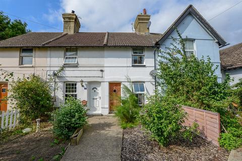 2 bedroom terraced house for sale, High Street, Wouldham