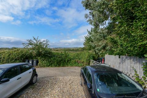 2 bedroom terraced house for sale, High Street, Wouldham