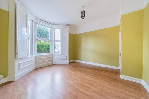 1 bedroom flat for sale, Borthwick Road, Forest Gate, London, E15