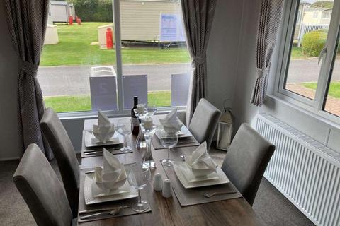 2 bedroom lodge for sale, Amble Links Holiday Park