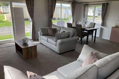 2 bedroom lodge for sale, Amble Links Holiday Park