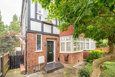 1 bedroom flat for sale, Wells Drive, Kingsbury, London, NW9