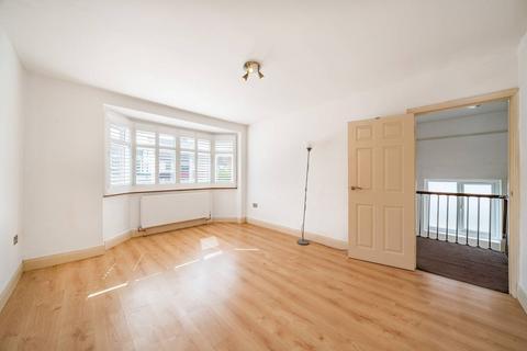 3 bedroom semi-detached house to rent, Virginia Road, Norbury, Thornton Heath, CR7