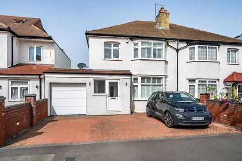 3 bedroom semi-detached house to rent, Virginia Road, Norbury, Thornton Heath, CR7