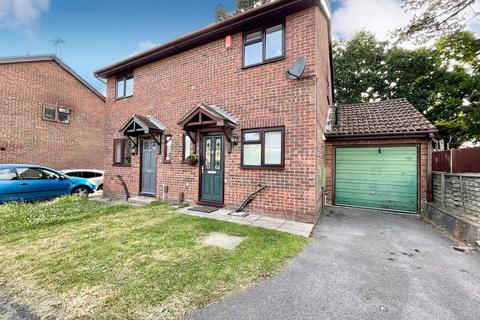 3 bedroom semi-detached house for sale, Woolwich Close, Southampton SO31