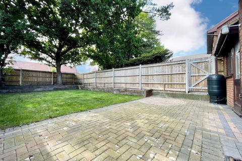 3 bedroom semi-detached house for sale, Woolwich Close, Southampton SO31