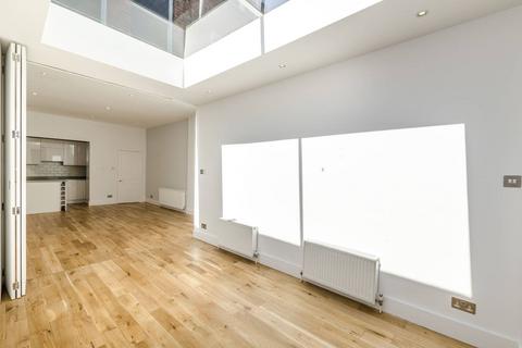 1 bedroom flat to rent, Lambolle Road, Belsize Park, London, NW3