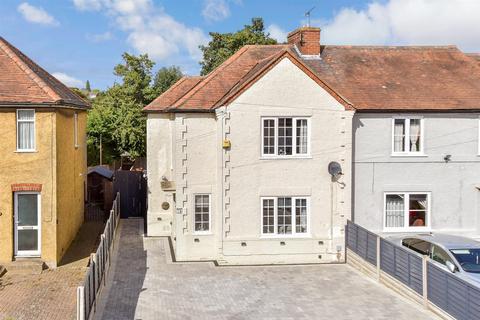 2 bedroom terraced house for sale, Hawthorn Road, Strood, Rochester, Kent