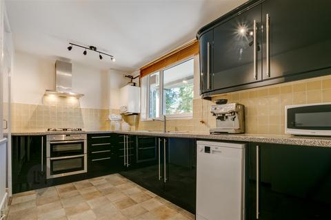 64 Lydney Close, London, SW19 6JN