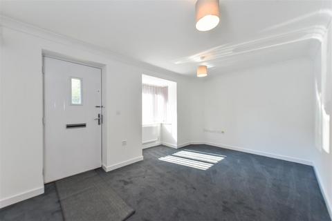 1 bedroom flat to rent, Graylingwell Drive, Chichester, West Sussex