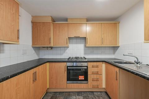 1 bedroom flat to rent, Graylingwell Drive, Chichester, West Sussex