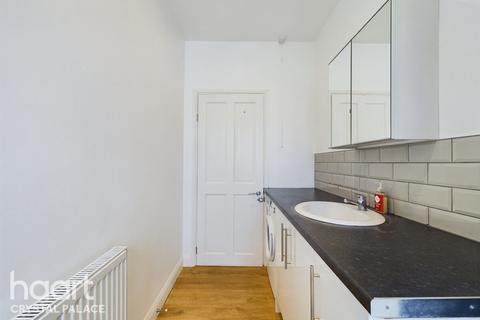 2 bedroom flat for sale, Tulse Hill, LONDON