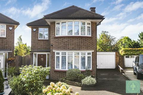 6 Hadley Close, London, N21 1HG