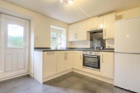 2 bedroom cottage to rent, New Street, Carleton, BD23 3DS