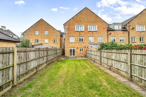19 Stirling Drive, Caterham, CR3 5GB