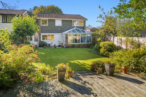 42 Bantock Gardens, Wolverhampton, WV3 9LL
