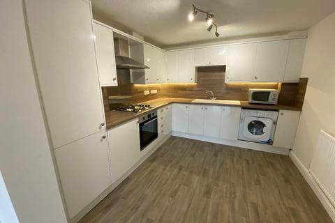 2 bedroom flat to rent, South Ferry Quay, Liverpool L3