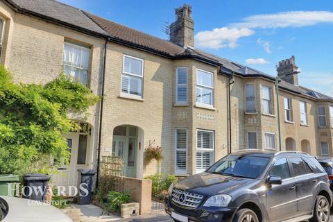 6 bedroom terraced house for sale, Windsor Road, Lowestoft