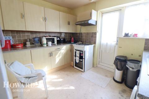 2 bedroom flat for sale, Oriel Avenue, Gorleston