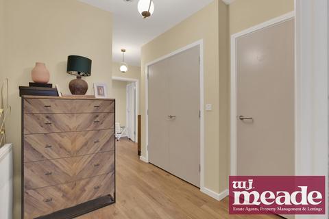 2 bedroom flat to rent, Luff Court, Mile End, E3