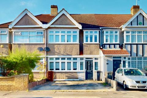 3 Mount Road, Dagenham, RM8 1NA