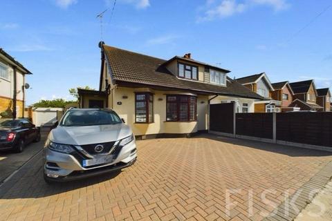 3 bedroom semi-detached house for sale, Bartley Road, Benfleet, SS7