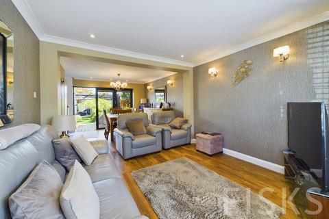 36 Bartley Road, Benfleet, SS7 4DB