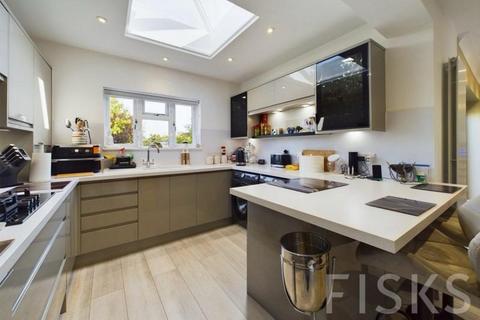 36 Bartley Road, Benfleet, SS7 4DB