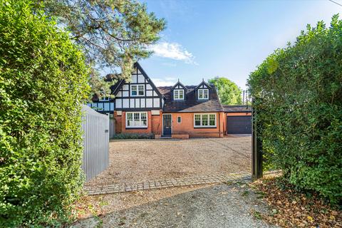 3 bedroom semi-detached house for sale, The Gables, Binfield Road, Shurlock Row, Reading, RG10