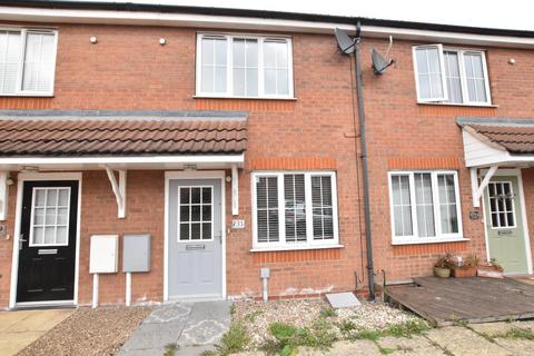 2 bedroom terraced house to rent, Pochard Drive, Scunthorpe